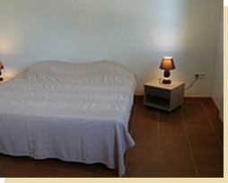 les lits de la chambre amnage jumels